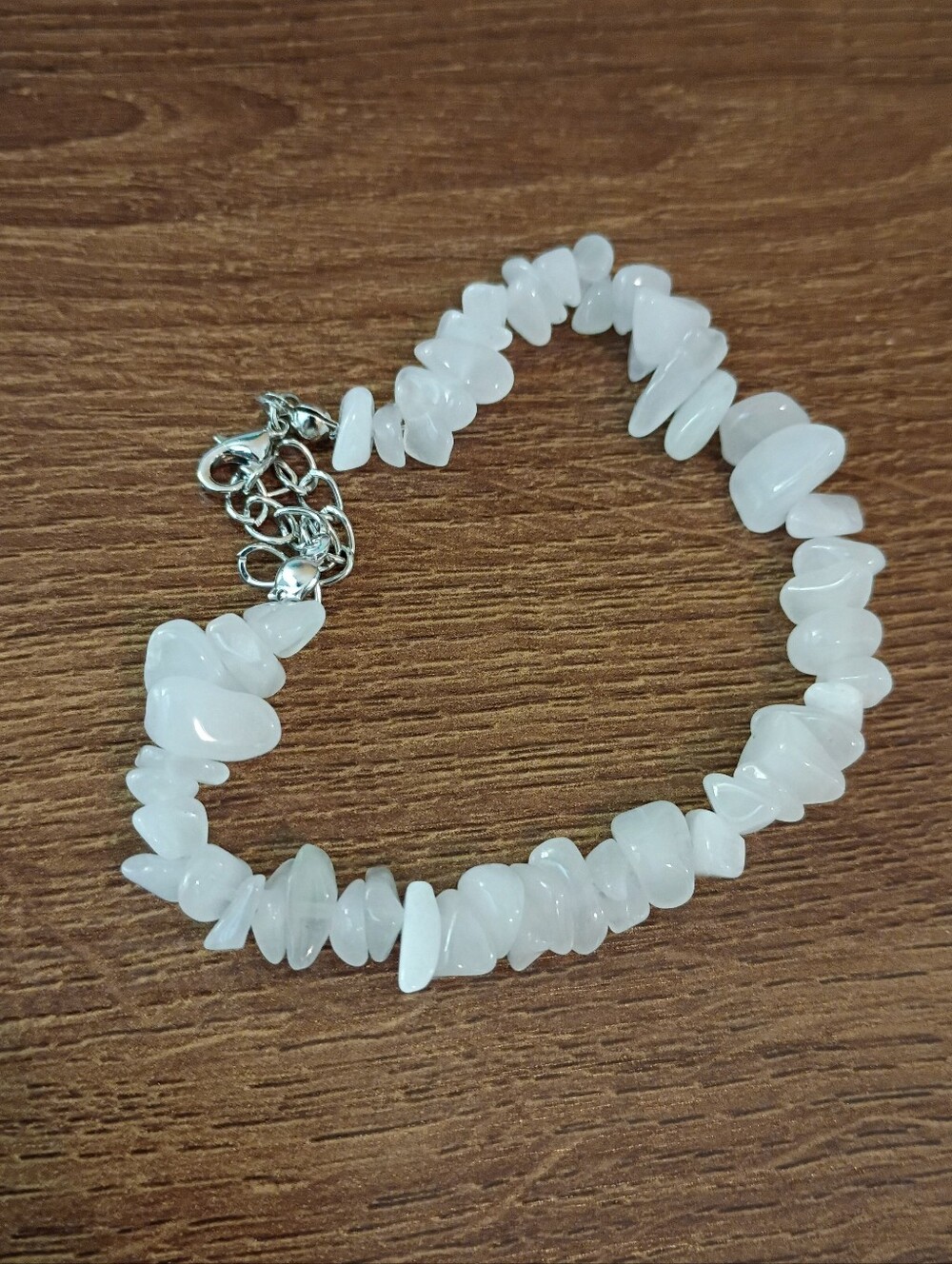 White quartz chip bracelet